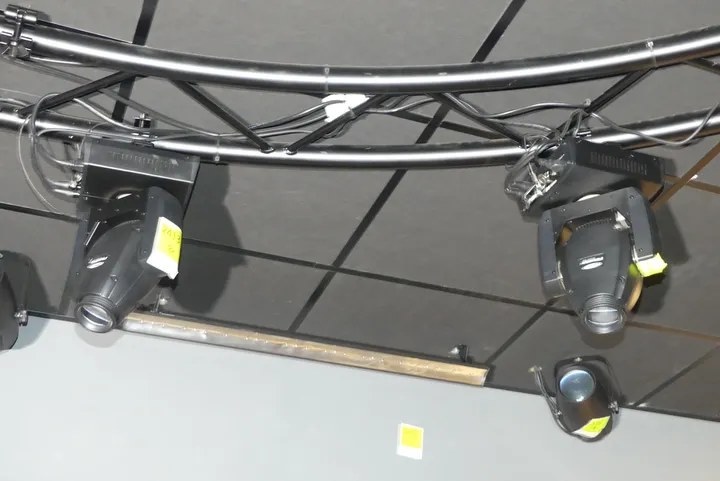 2x Showtec Moving Head Strahler Modell: Phantom Beam 20